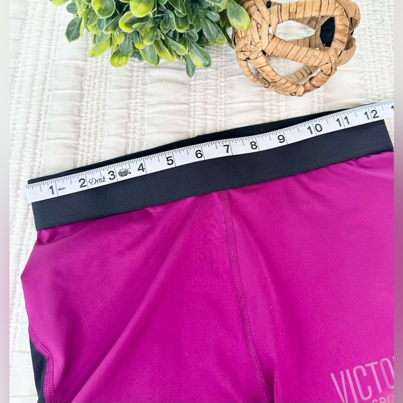 Victoria’s Secret Sport The Player Hot Short in in Hot Pink/Black Size XS - Picture 5 of 9